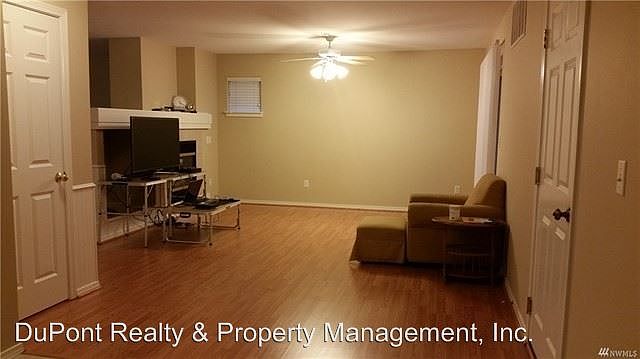 2nd image of 2532 Arnold St