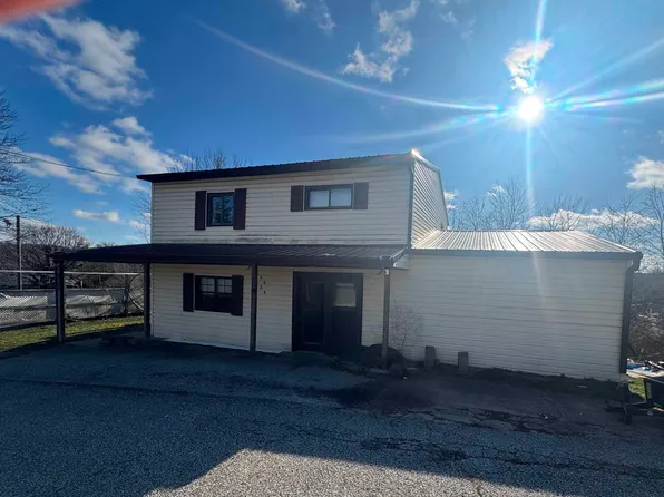 8329 Irene St, Catlettsburg, KY 41129