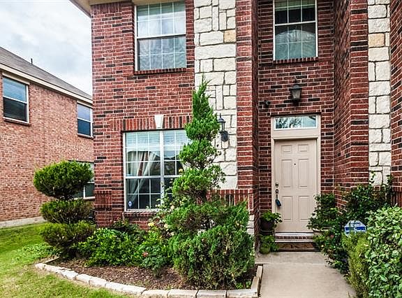 2nd image of 7809 Quiet Waters Dr