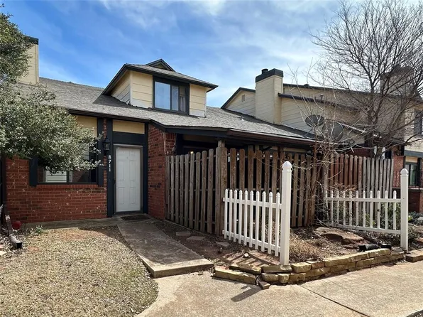 8711 N Roxbury Blvd, Oklahoma City, OK 73132