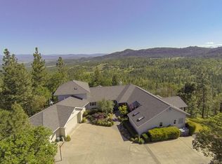 7384 Pine Ridge Dr, Medford, OR 97504