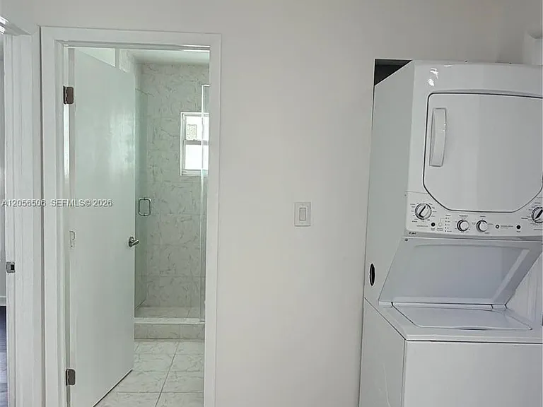 6131 Coral Way — Photo 5