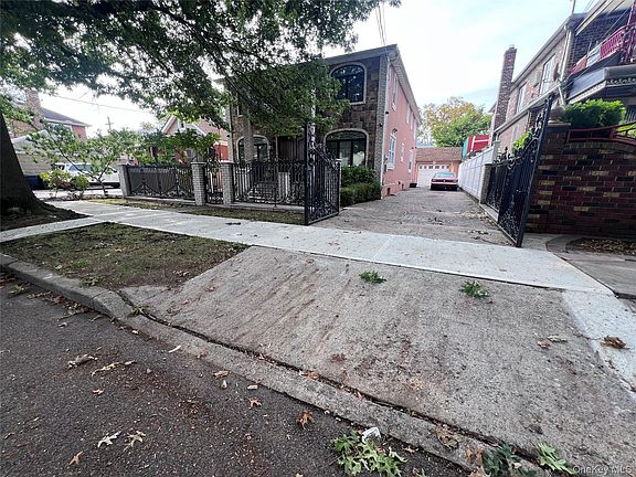 3rd image of 13344 122nd Street