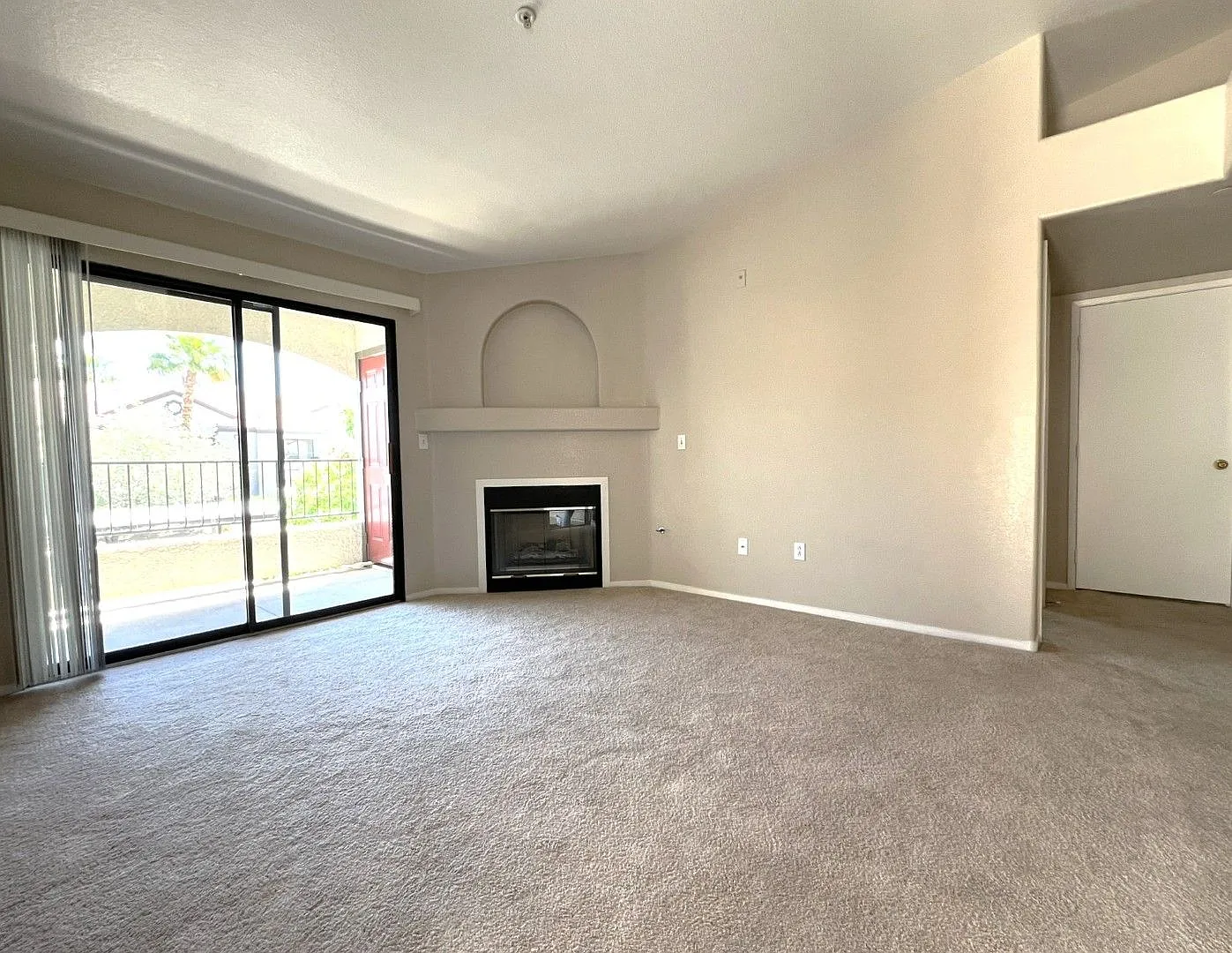 Gated Seven Hills 1 Bed/1 Bath Condo — Photo 2