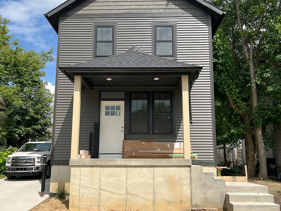 1st image of 12 Dwight Ave SE