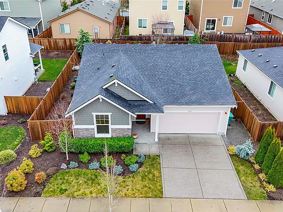 3rd image of 5611 84th Drive NE