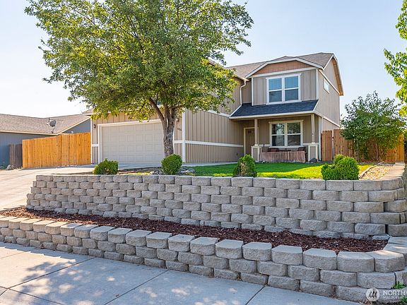 3rd image of 606 N Florida Drive