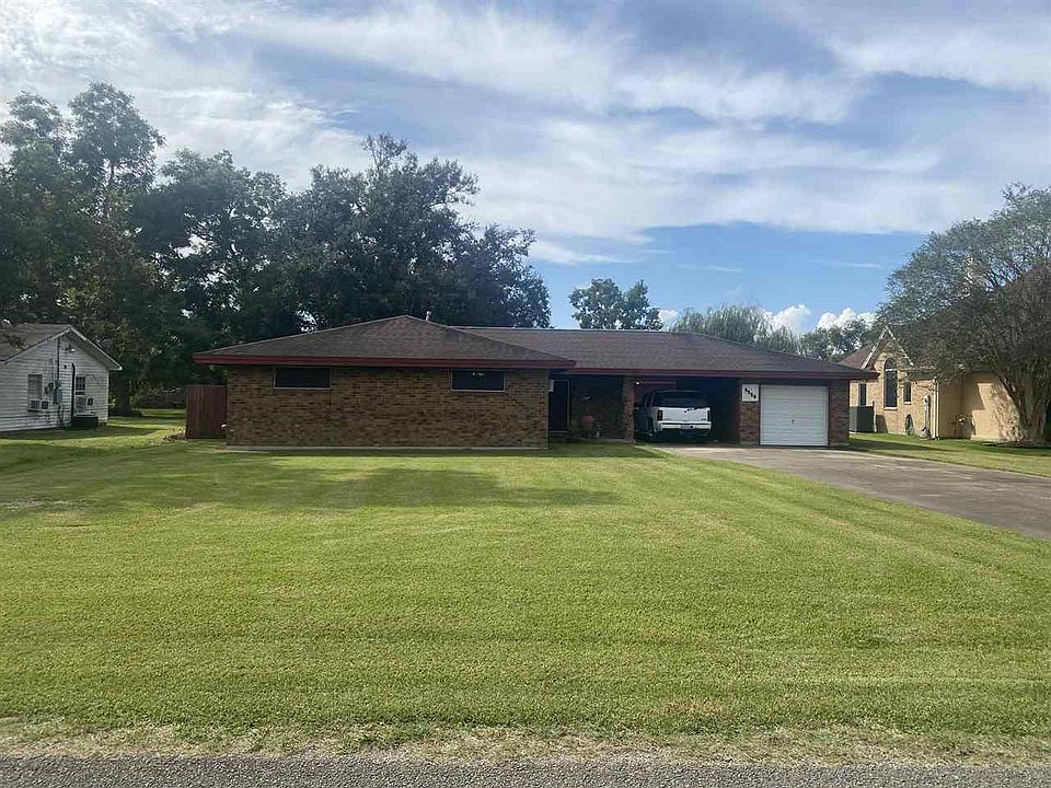 1st image of 9556 N Garden Dr