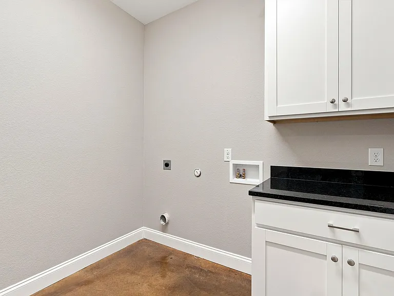 2417 Sloan Cir #A — Photo 5