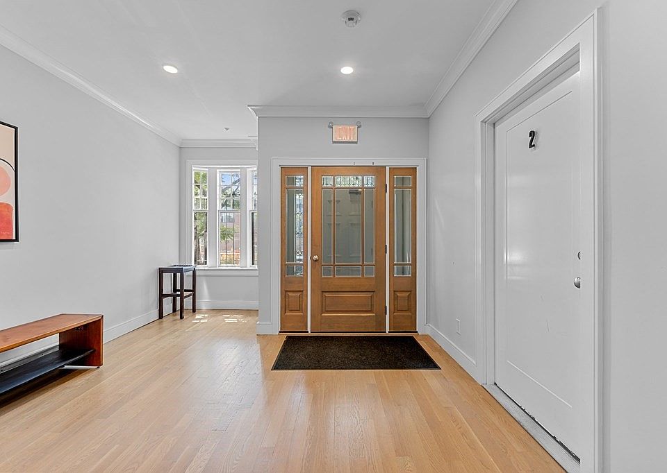 1st image of 536 Newbury St #4A