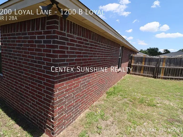 1200 Loyal Ln #1200-B — Photo 9