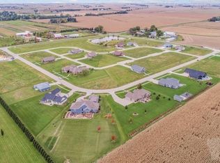 2015 Spaulding Ln, Grinnell, IA 50112