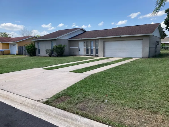 319 La Paz Dr, Kissimmee, FL 34743