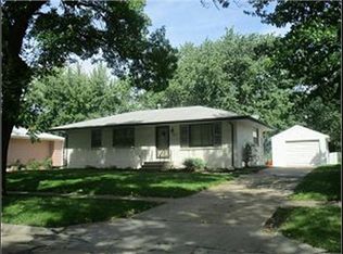 235 Gray Ave, Waukee, IA 50263