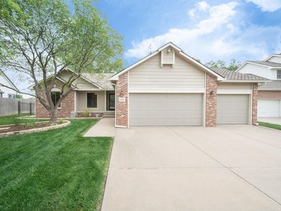 1607 N Woodridge Ct, Wichita, KS, 67206