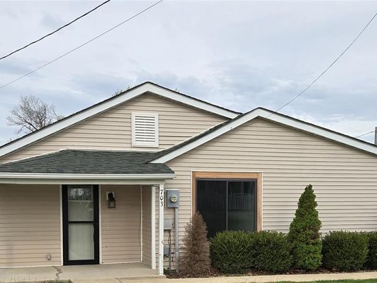 703 S Walnut St, Gerald, MO 63037