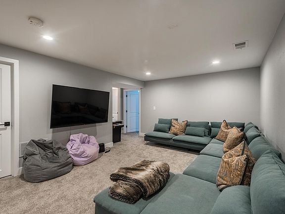 5th image of 731 E Bates Ave