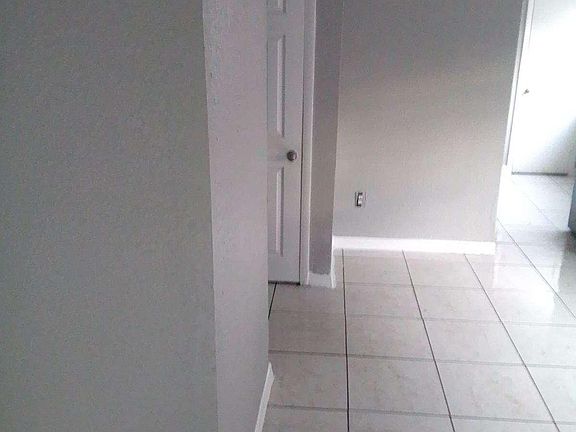 2nd image of 1813 W 6th St APT 3