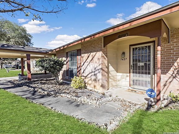 3rd image of 7427 FIELDGATE DR
