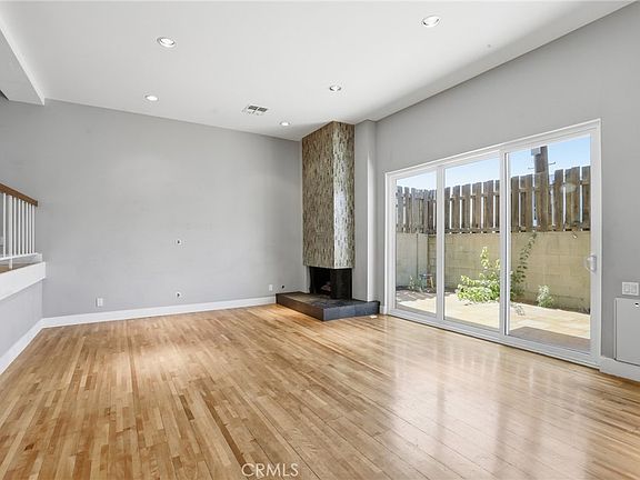 4th image of 5218 Lindley Ave Unit 3