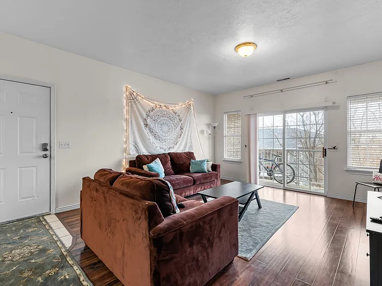 504 N Seven Peaks Blvd #307 — Photo 3