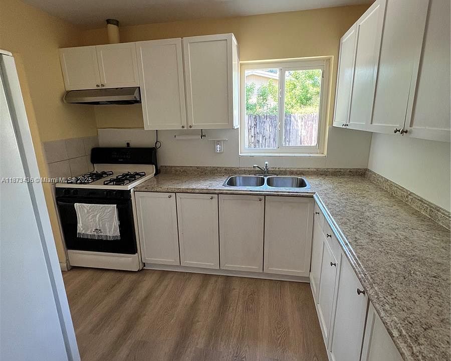 10315 SW 152nd Ter, Miami, FL 33157 | Zillow