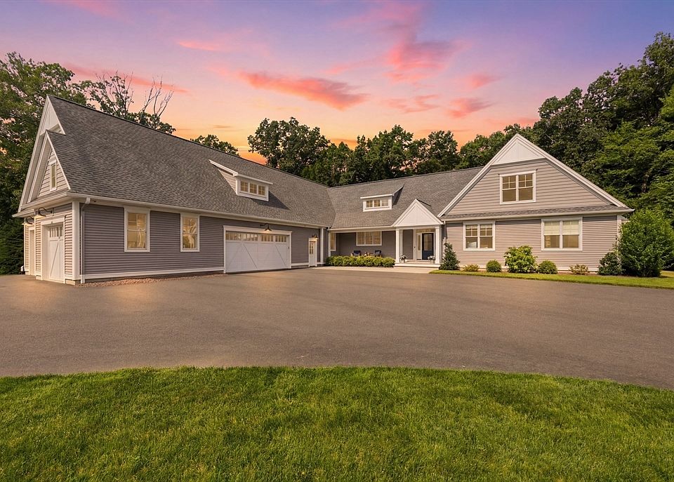 1st image of 82 Churchill Dr
