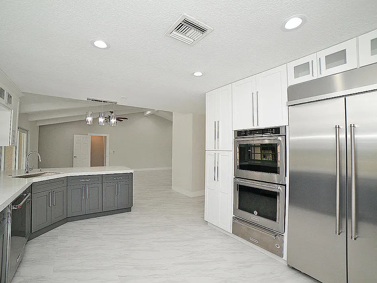 6943 Giralda Cir — Photo 7