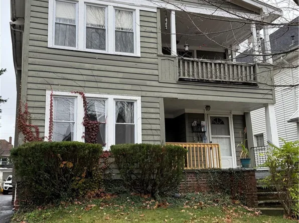 3310 E Overlook Rd, Cleveland Heights, OH 44118