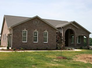 114 Woodland Hills Dr, Alton, IL 62002