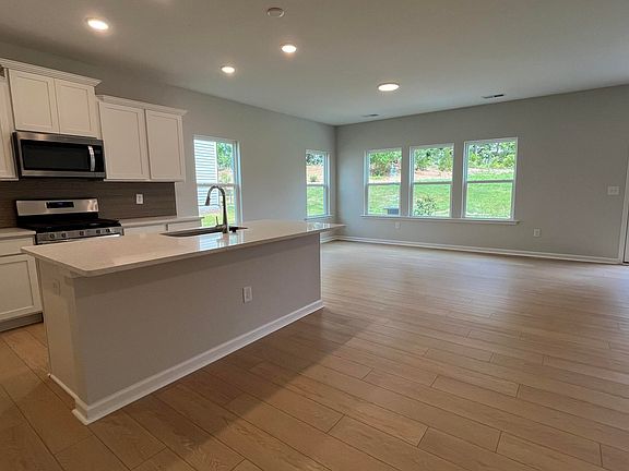 3rd image of 4117 Bryson Dr #102