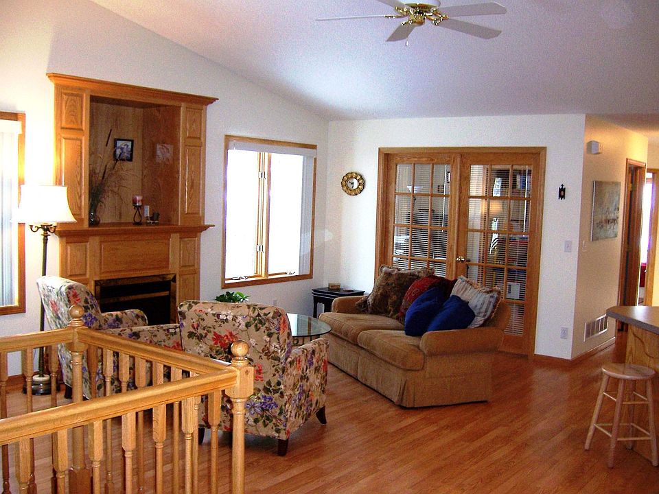 Open Living Room/Kitchen