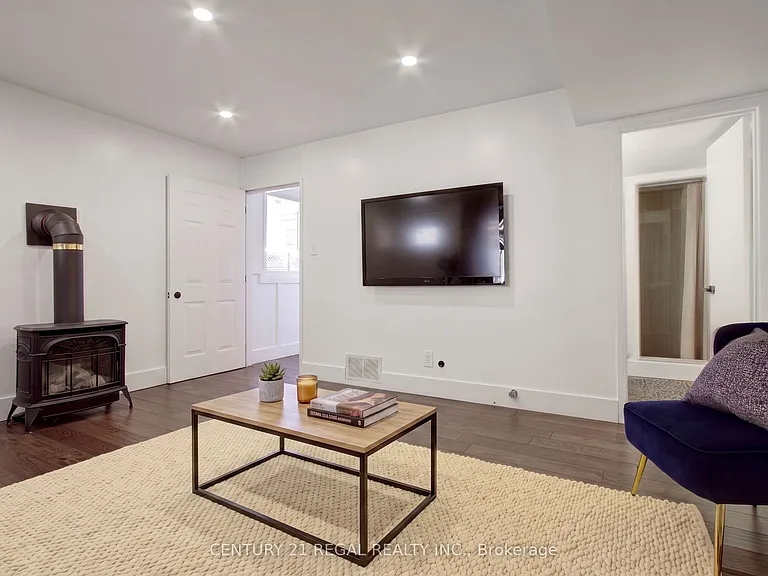 48 Michener Ct — Photo 8