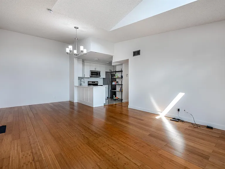 629 Sea Pine Way #D3 — Photo 7