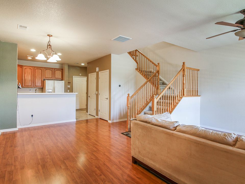 1st image of 650 S Norfolk Way