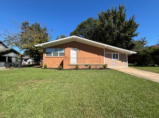 1404 Stone St, Jacksonville, AR 72076