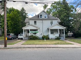 27 Russell St, Manchester, CT 06040