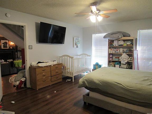 3rd image of 32 Cinderwood Cv