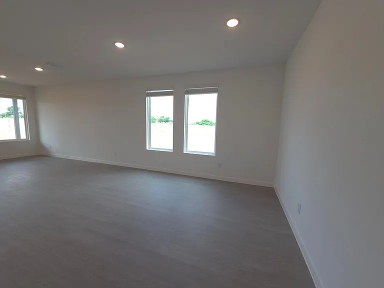 247 Juanita Way — Photo 13
