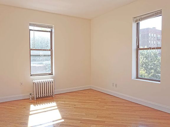 2nd image of 2357 31st Dr APT 4D