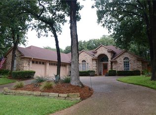 1340 Spinnaker Ln, Azle, TX 76020