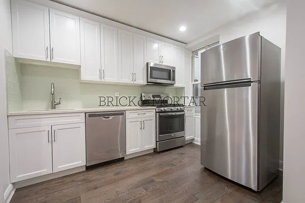 Rented by Brick&Mortar | media 8