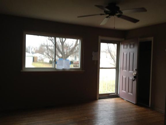 2nd image of 1287 Hunter Ave
