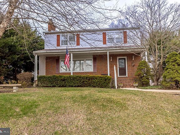 2nd image of 4300 Camellia Rd