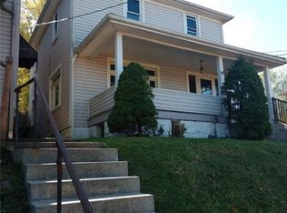 1113 Center Ave, Ellwood City, PA 16117
