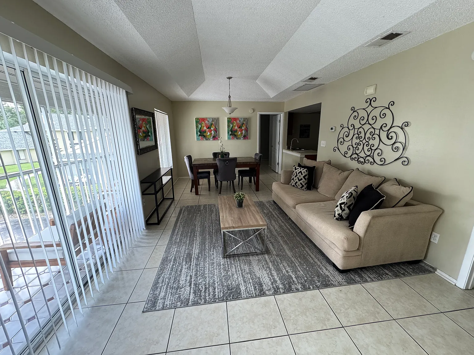 White Pine Ave, Orlando — Photo 1