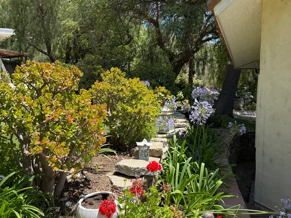 184 N Kanan Dume Rd #1, Malibu, CA 90265