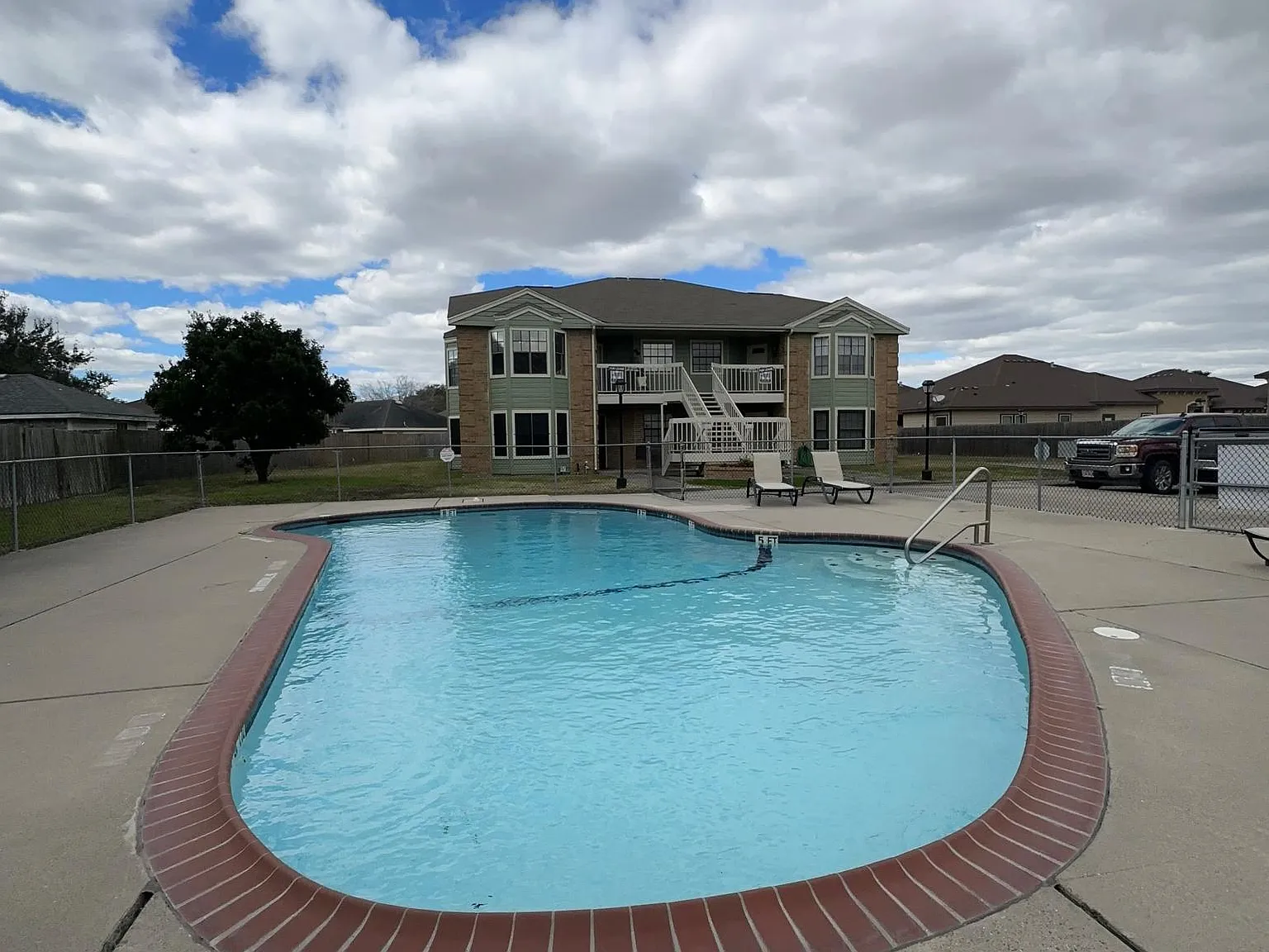 2 bed, 1310 sqft, $1,495 — Photo 2