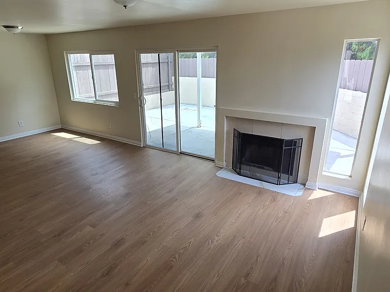 2752 Bancroft Dr — Photo 4