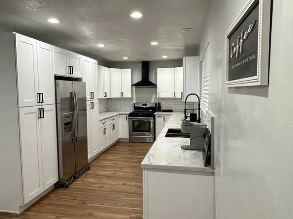 (undisclosed Address), Los Angeles, CA 90044
